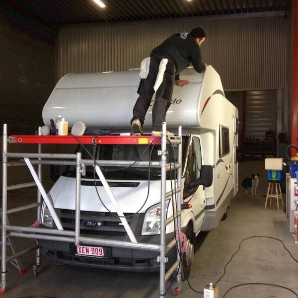 Reinigen van autobussen en mobilhomes